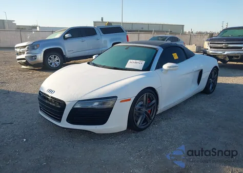 2015 Audi R8 4.2 z USA, uszkodzony, nr VIN WUASUAFG0F7001806